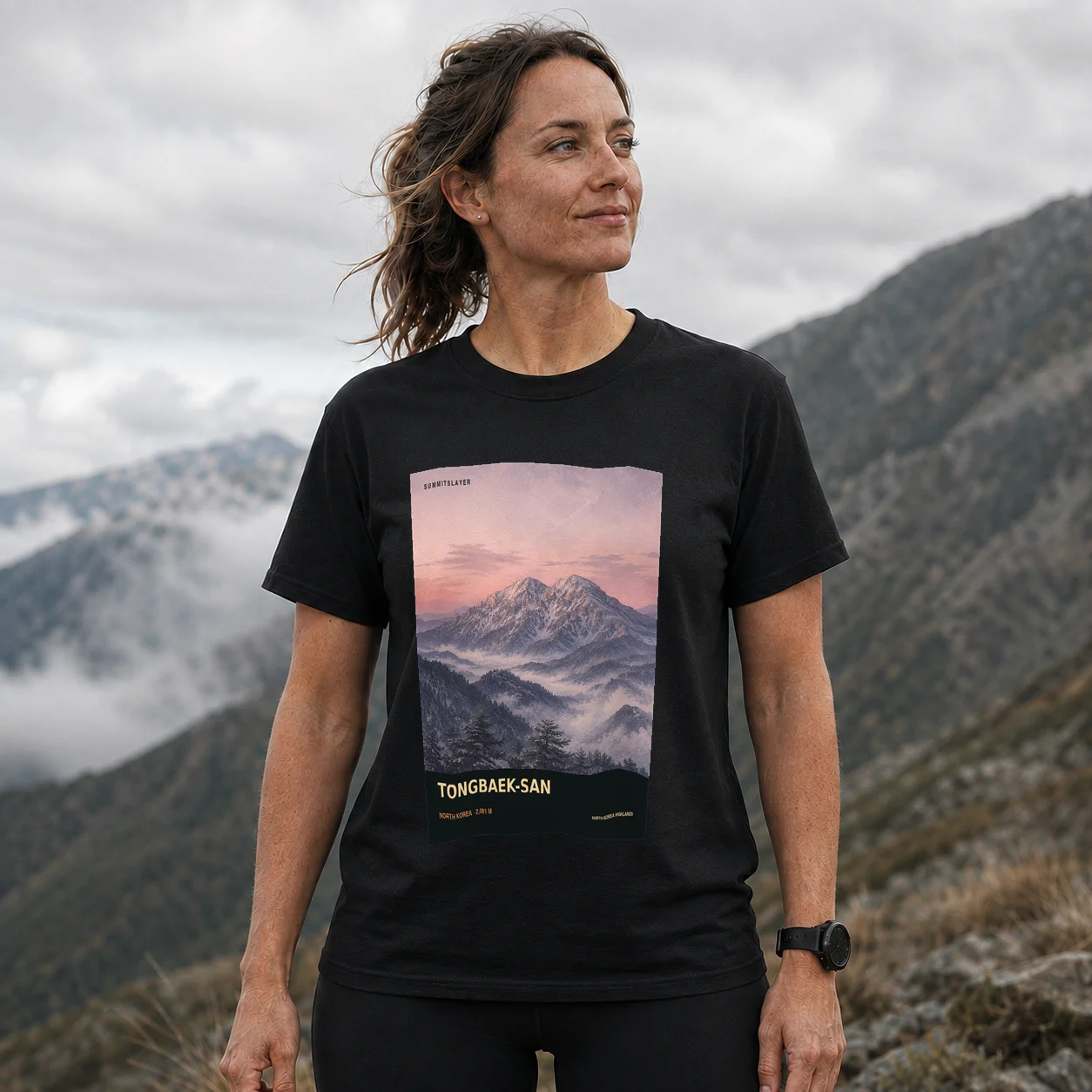 Black Tongbaek-san T-shirt front with mountain artwork