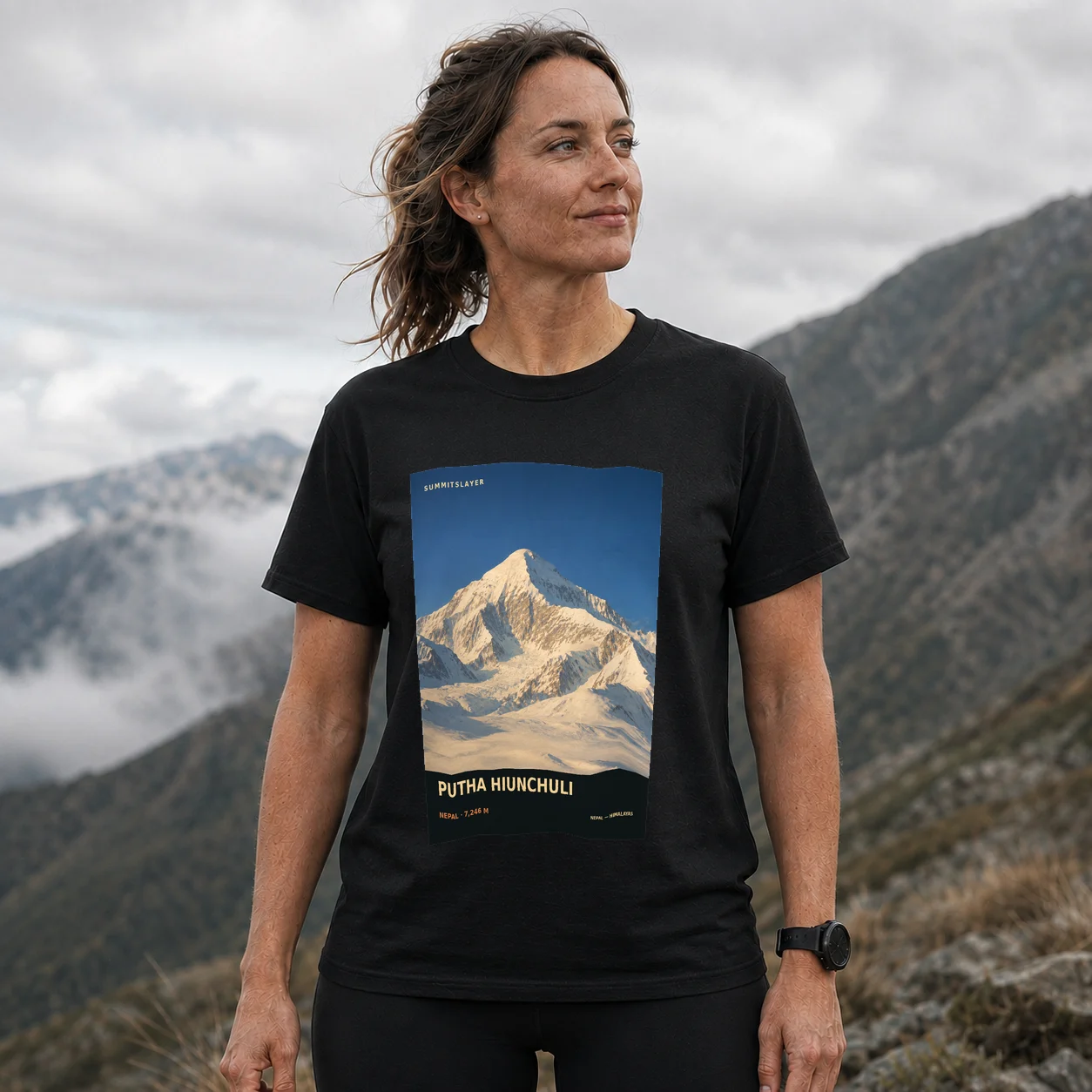 Black Puthā Hiū Chuli̇̄ T-shirt front with mountain artwork